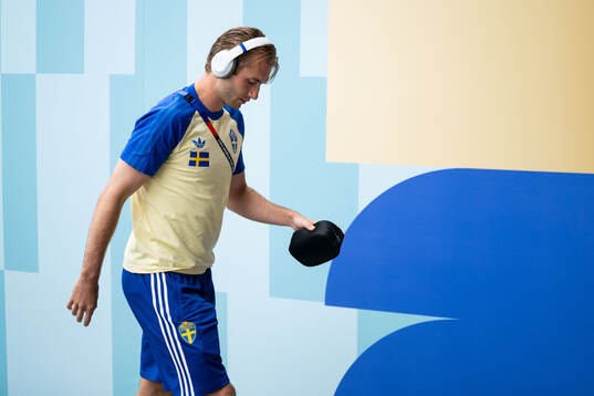 Benjamin Nygren of Sweden arrives