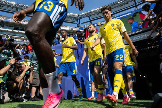 Alexander Isak, Jesper Karlström and Besfort Zeneli of