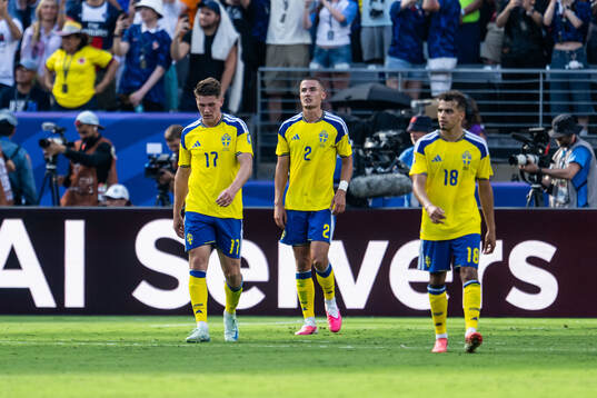 Viktor Gyökeres, Gustaf Lagerbielke and Yasin Ayari of