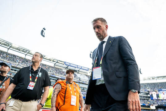 Head coach Graham Potter of Sweden looks dejected