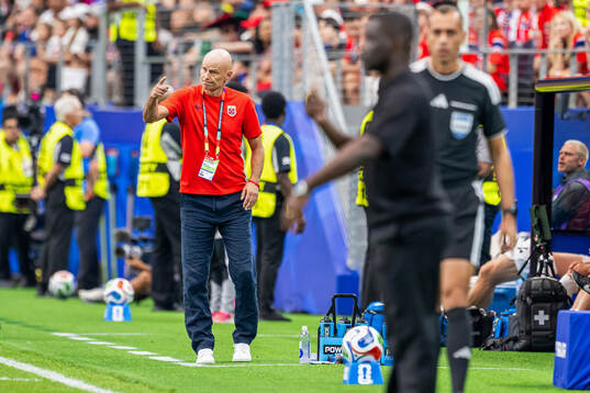 Head coach Ståle Solbakken of Norway