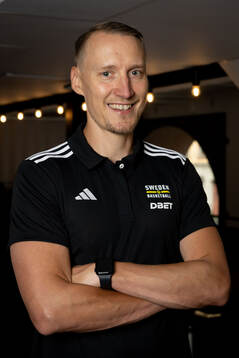 Head coach Mikko Riipinen of the Swedish national