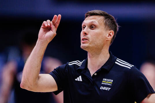 assistant coach Ludwig Degernäs of the Swedish national