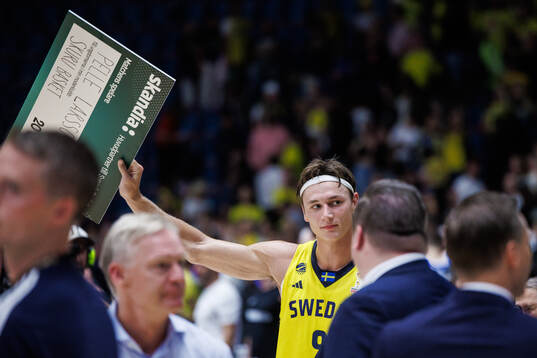 Pelle Larsson of Sweden celebrates