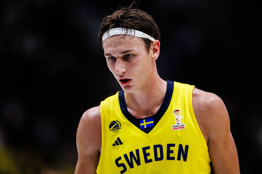 Pelle Larsson of Sweden