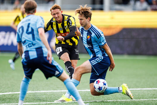 Häckens Julius Lindberg och Djurgårdens Miro Tenho