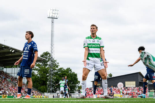 Västerås Mikkel Ladefoged reagerar