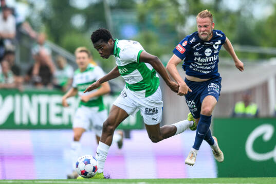 Västerås Sountonoma Axel Taonsa och Degerfors Daniel