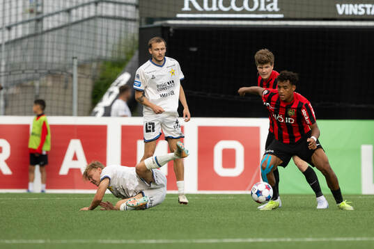 Brommapojkarnas Sion Oppong