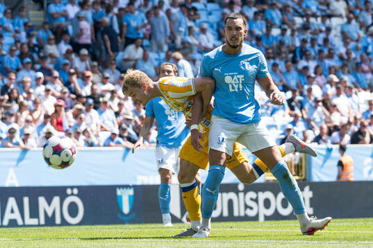 IFK Göteborgs David Kruse och Malmö FFs Andrej Djuric