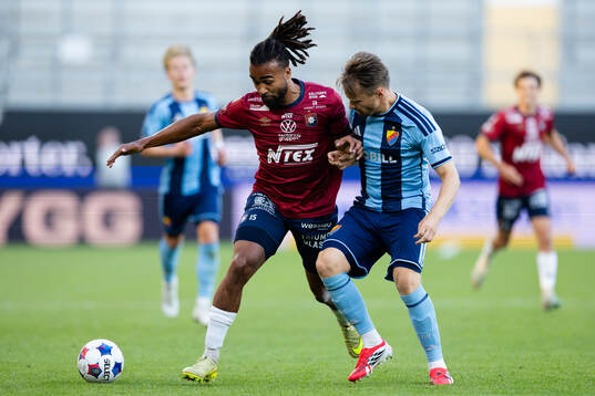 Örgrytes Jerome Tibbling Ugwo och Djurgårdens Jacob Une