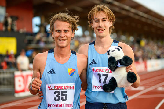 Vidar Johansson, Djurgårdens IF, och Leo Magnusson,