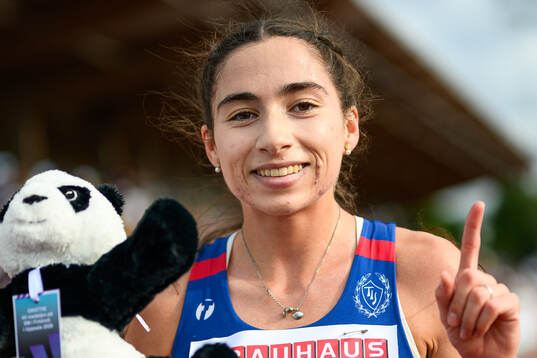 Emilia Lillemo, Täby IS, jublar