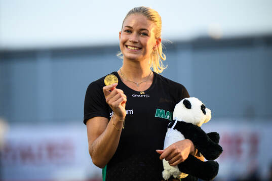 Julia Henriksson, Malmö AI, jublar