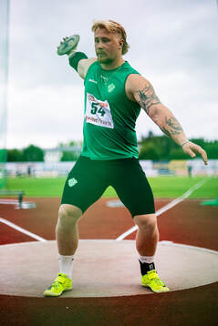 Adam Hellbom i herrarnas diskus final