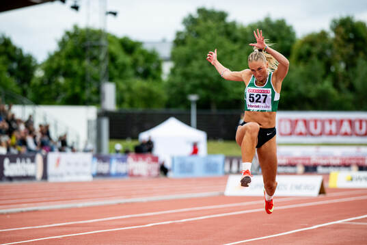 Victoria Jacobsson i damernas trestegsfinal