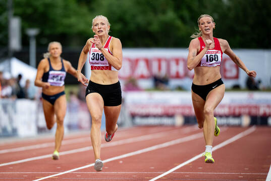 Elsa Wållgren, Lerum Friidrott, och Sydney Karström,