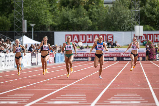 Julia Henriksson, Malmö AI, Jamilia Bernhardsson, Kalmar