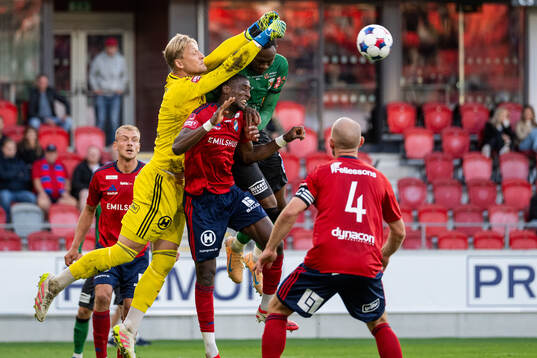 Östers målvakt Carl Lundahl Persson, Musa Jatta och