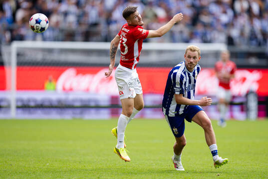 Degerfors Robin Dzabic och IFK Göteborgs Adam Bergmark