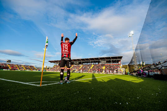 Bläddra bland fler bilder av Fotboll, Superettan, Östersund - GIF Sundsvall