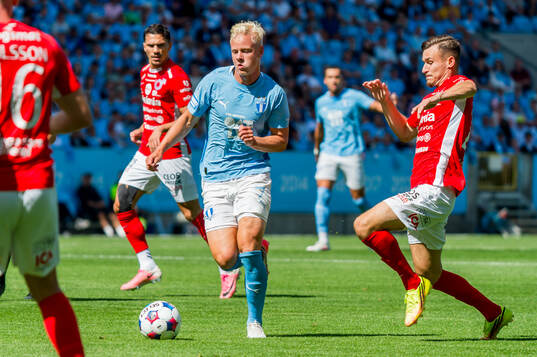 Malmö FFs Otto Rosengren och Degerfors Robin Dzabic