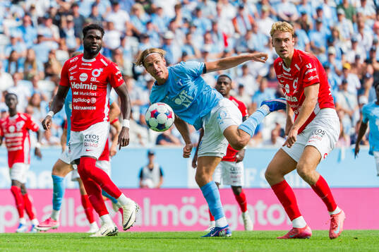 Malmö FFs Erik Botheim, Degerfors Nasiru Moro och Nikolai