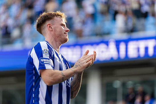 IFK Göteborgs Tobias Heintz tackar publiken