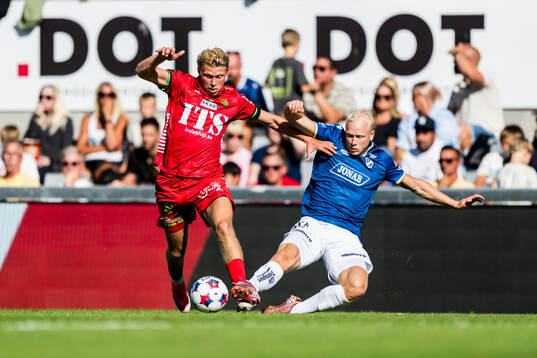 GAIS Rasmus Niklasson Petrovic och Halmstads André Boman