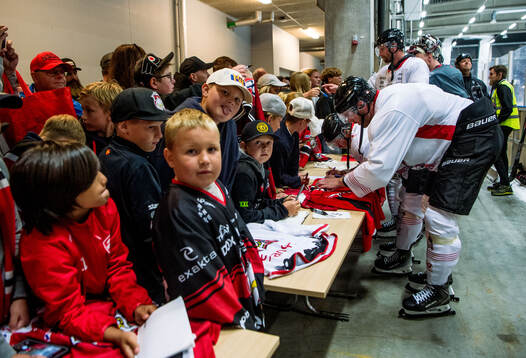 Supportrar och spelare