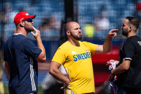 Eivind Henriksen of Norway and Ragnar Carlsson of Sweden