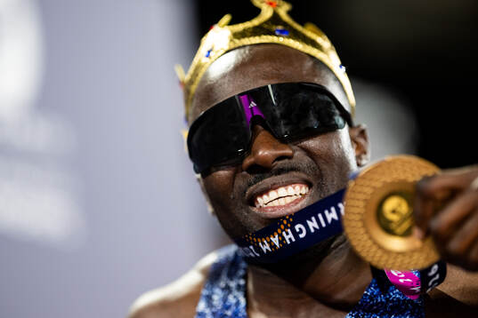 Romell Glave of Great Britain celebrates