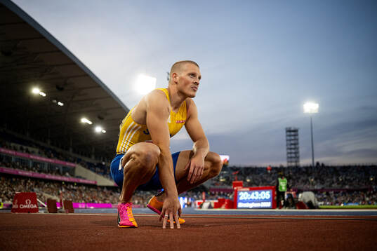 Henrik Larsson of Sweden looks dejected