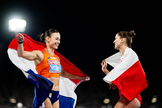 Nadine Visser of Netherlands and Pia
