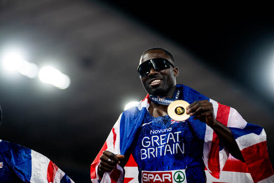 Romell Glave of Great Britain celebrates