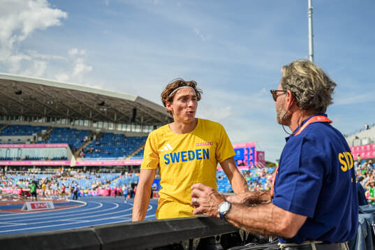 Armand Duplantis of Sweden with his coach and father Greg