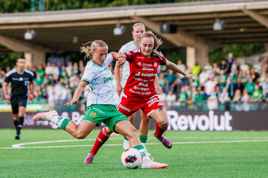 Hammarbys Fanny Peterson och Piteås Asla Johannesen