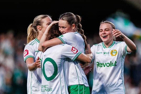 Hammarbys Svea Rehnberg jublar med Ines Lorenius, Mathilde