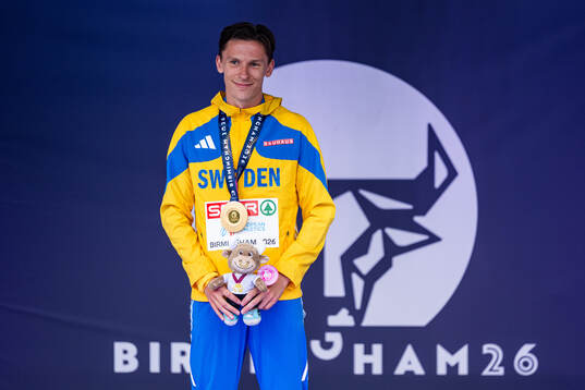 Andreas Almgren of Sweden at the medal ceremony