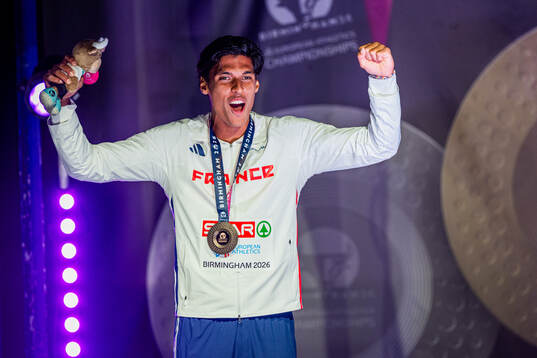 Baptiste Thiery of France at the medal ceremony