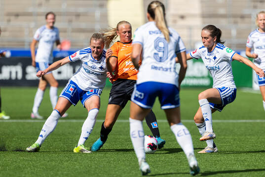 IFK Norrköpings Julia Karlernäs och Matilda Kristell  mot