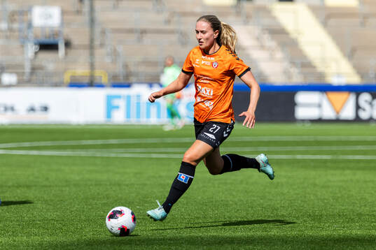 uKristianstads Viktoria Persson nder fotbollsmatchen i