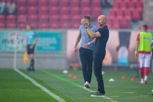 Kalmars huvudtränare Toni Koskela och Hammarbys tränare