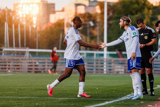 IFK Norrköpings Kylian Seka och Christoffer Nyman  i ett
