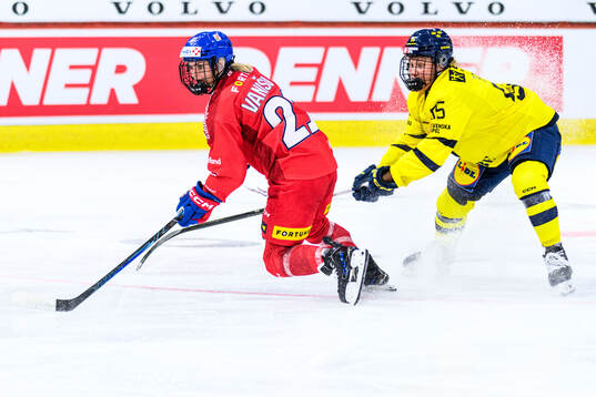 Tereza Plosová of Czech Republic and Jenna Raunio of Sweden