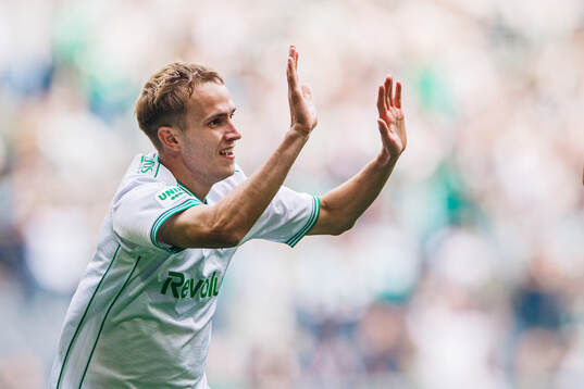 Hammarbys Victor Lind jublar