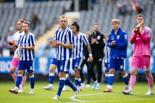 IFK Göteborgs Adam Bergmark Wiberg och målvakt Viktor