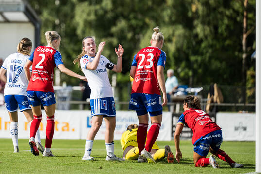 IFK Norrköpings Kaitlyn Macbean deppar