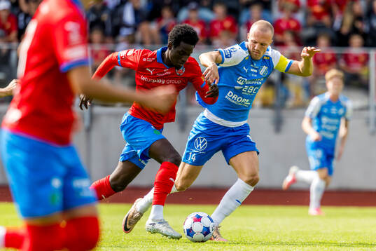 Oddevolds Gabriel Sandberg och Helsingborgs Daouda Amadou