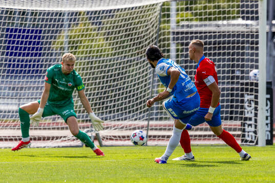 Oddevolds Leonardo Farah Shahin gör 1-0 på Helsingborgs